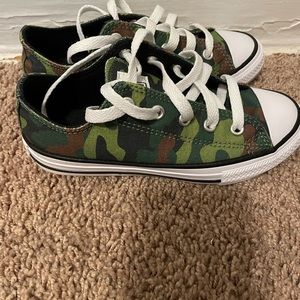 Kids Camo Converse